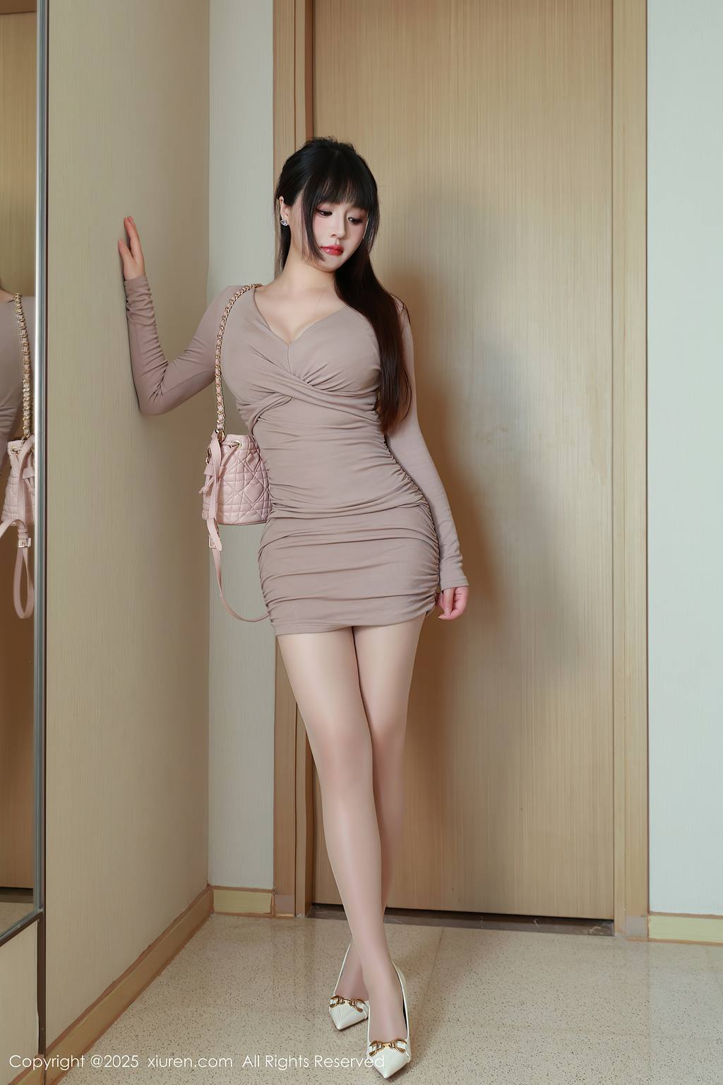 [Xiuren秀人网]2025.09.02 NO.10718 沈南汐RuRu[86+1P/845MB]