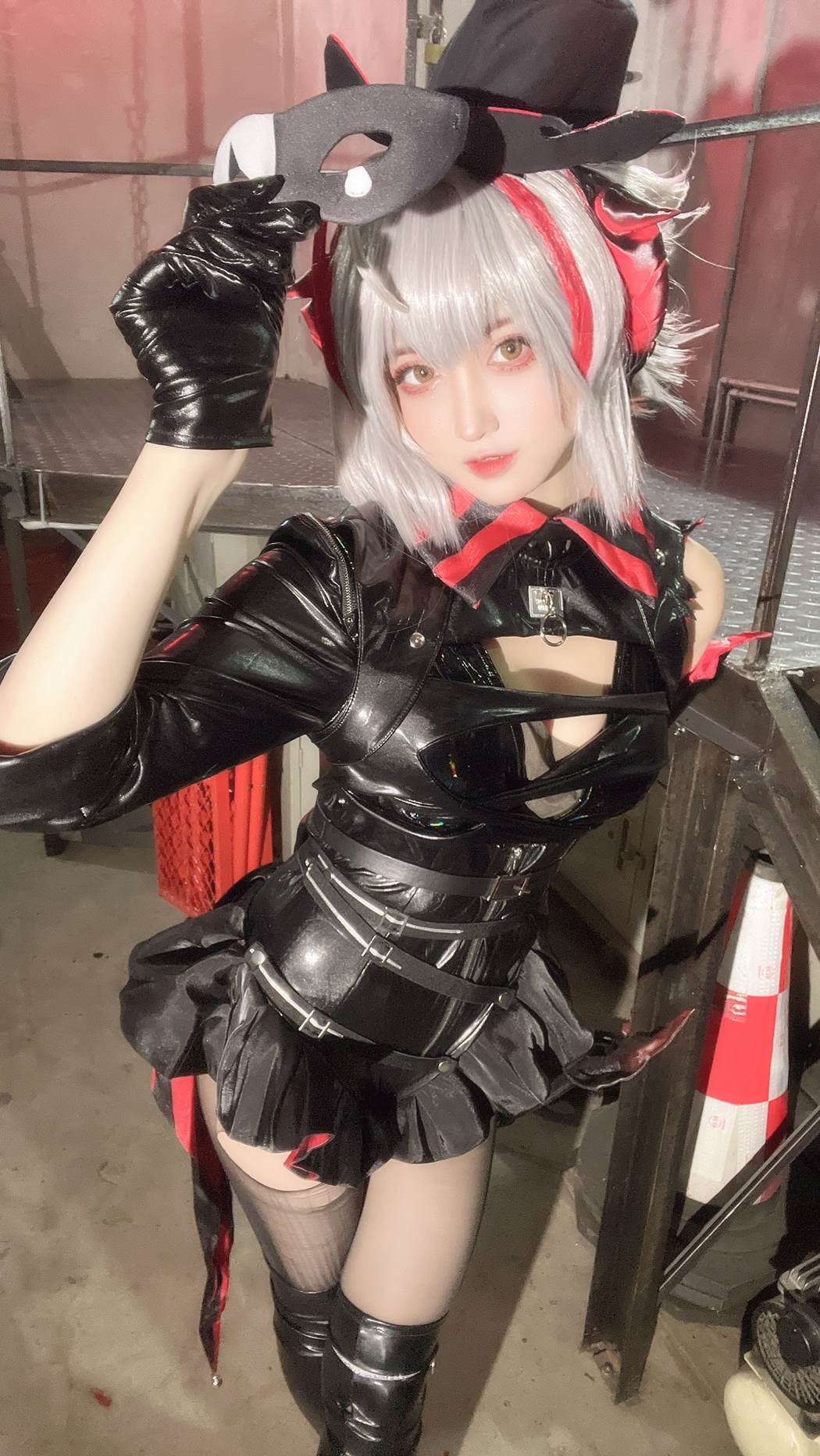 山崎雷纳 - W[33P/225MB]