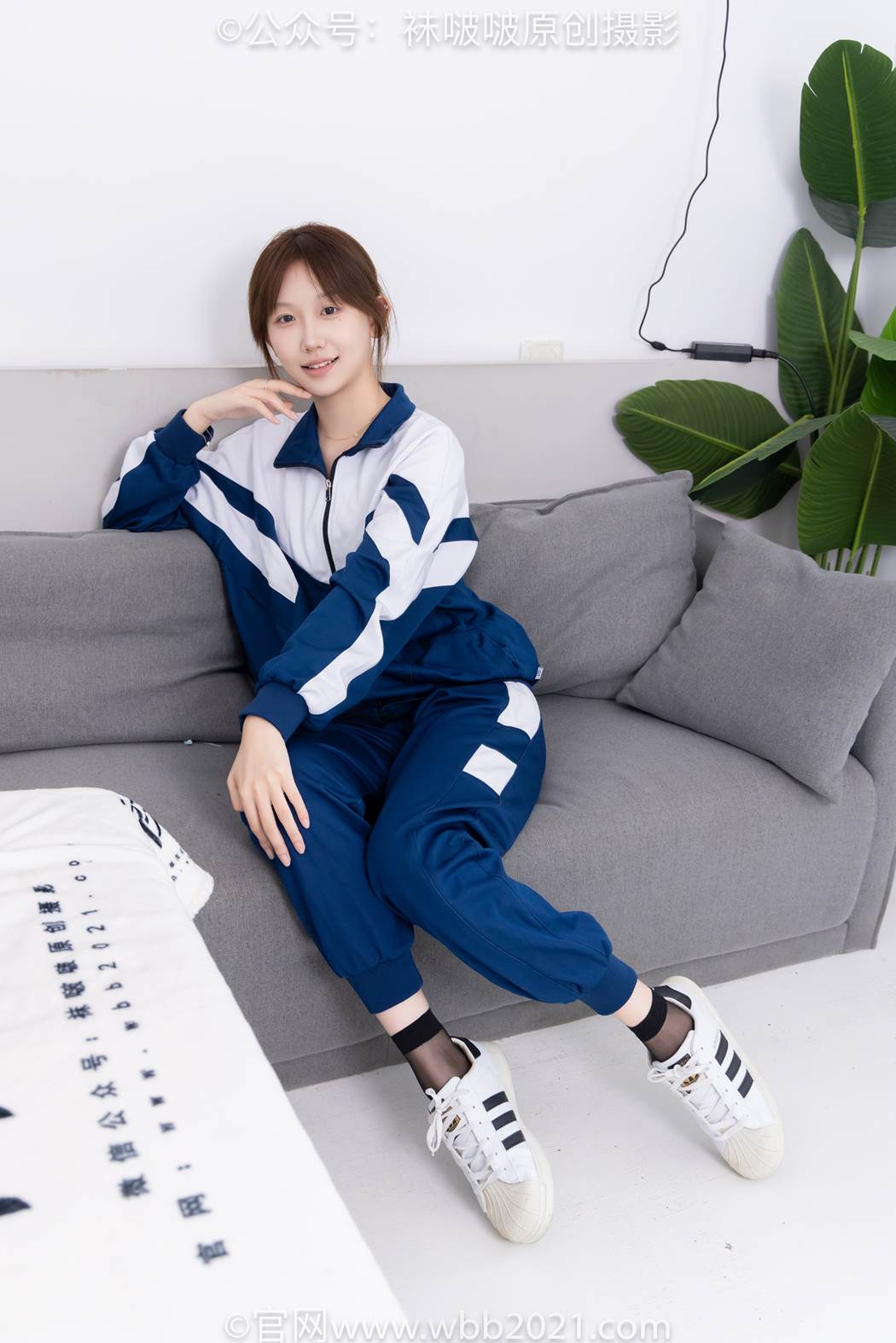 [BoBoSocks袜啵啵]NO.584 香菜 校服、板鞋、短黑丝[149P/1V/7.49GB]