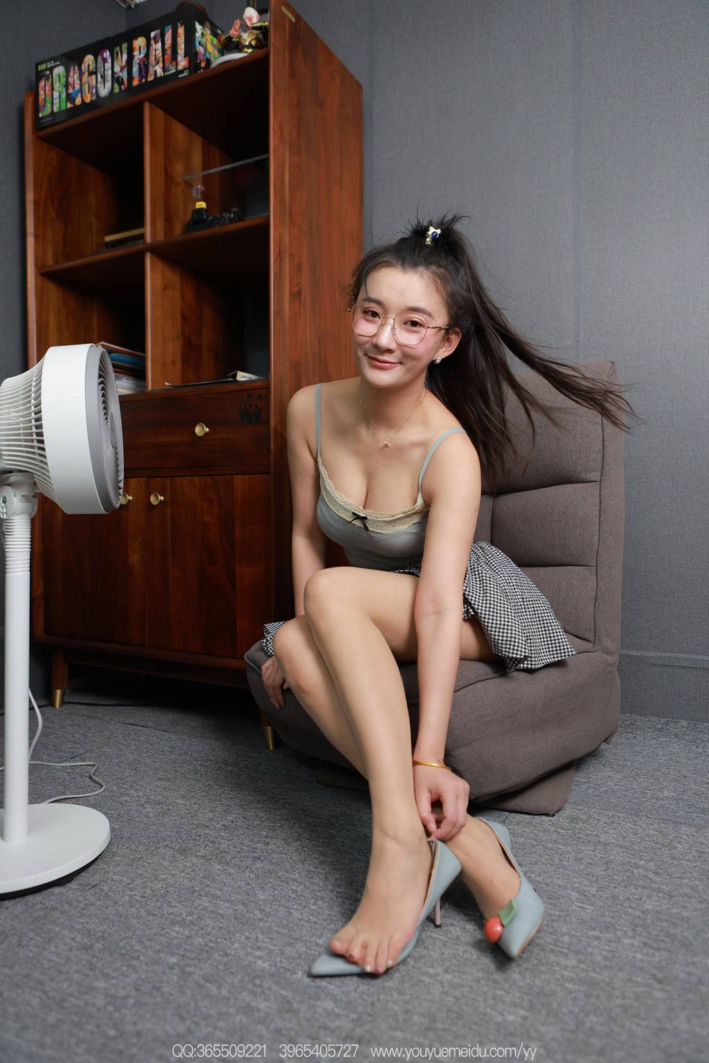 [IESS异思趣向] 2025.07.25 丝享家2115：秋秋《低胸吊带（上）》[96P/101MB]