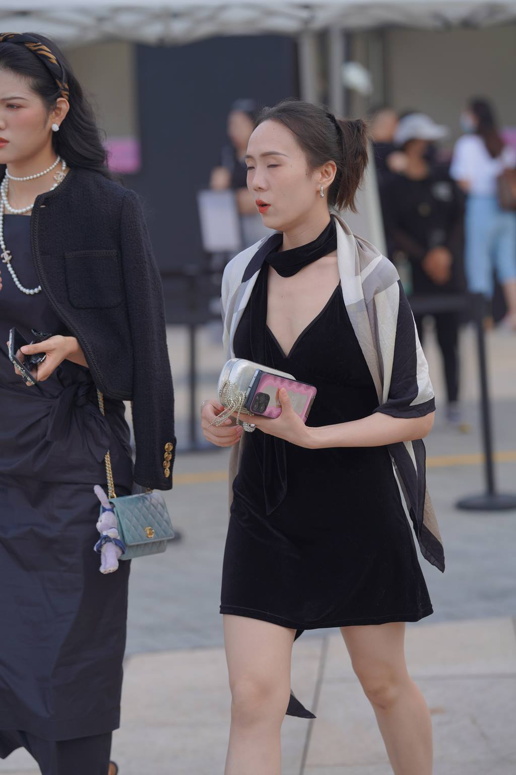 精选街拍作品 NO.5942 迷人黑色吊带[210P/530MB]