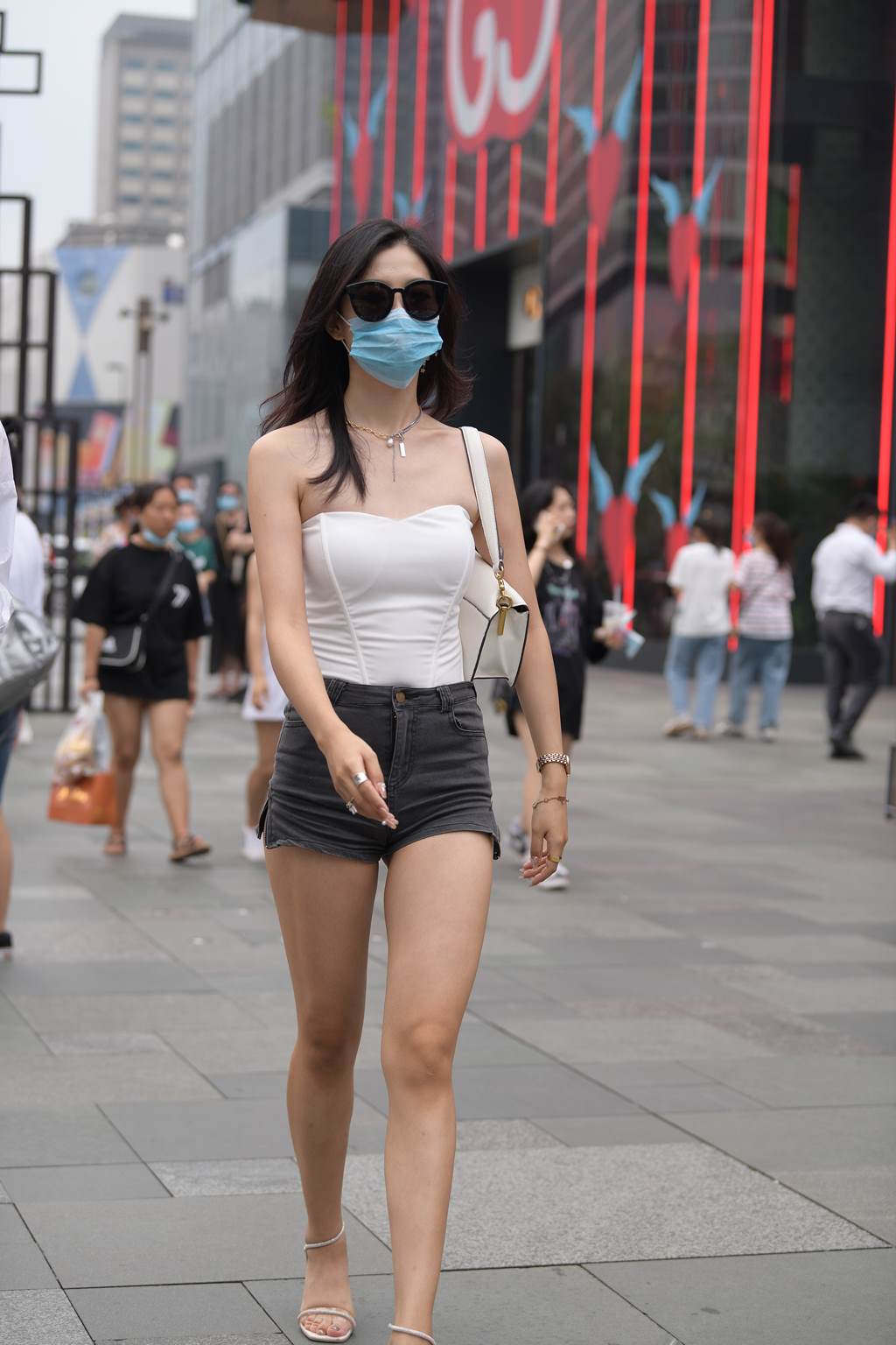 精选街拍作品 NO.6023 高腰牛仔短裤[165P/353MB]