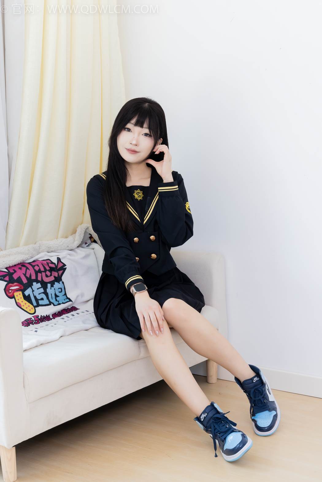 物恋传媒 NO.2423 嘟嘟-JK制服、板鞋、白色蕾丝船袜、裸足[150P/1V/3.66GB]