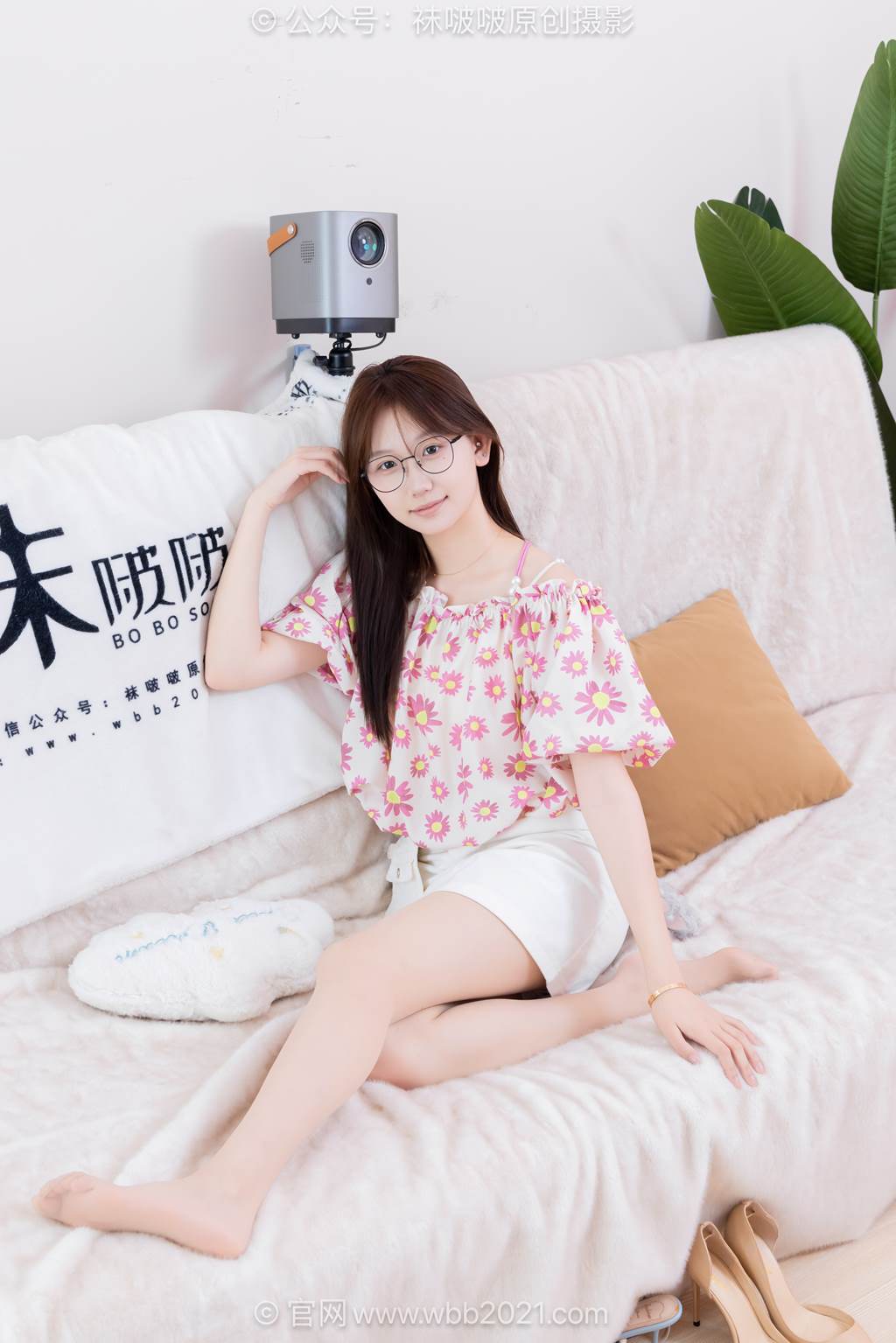 [BoBoSocks袜啵啵]NO.594 香菜-三双高跟鞋、薄肉丝、裸足[145P/1V/7.05GB]