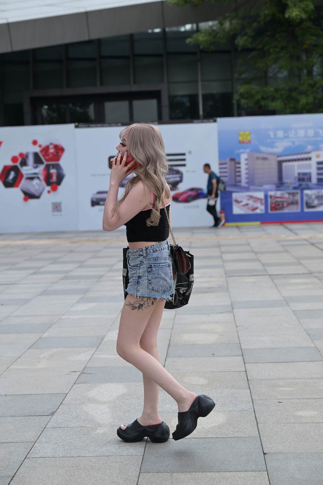 精选街拍作品 NO.5908 牛仔短裤小可爱[92P/226MB]