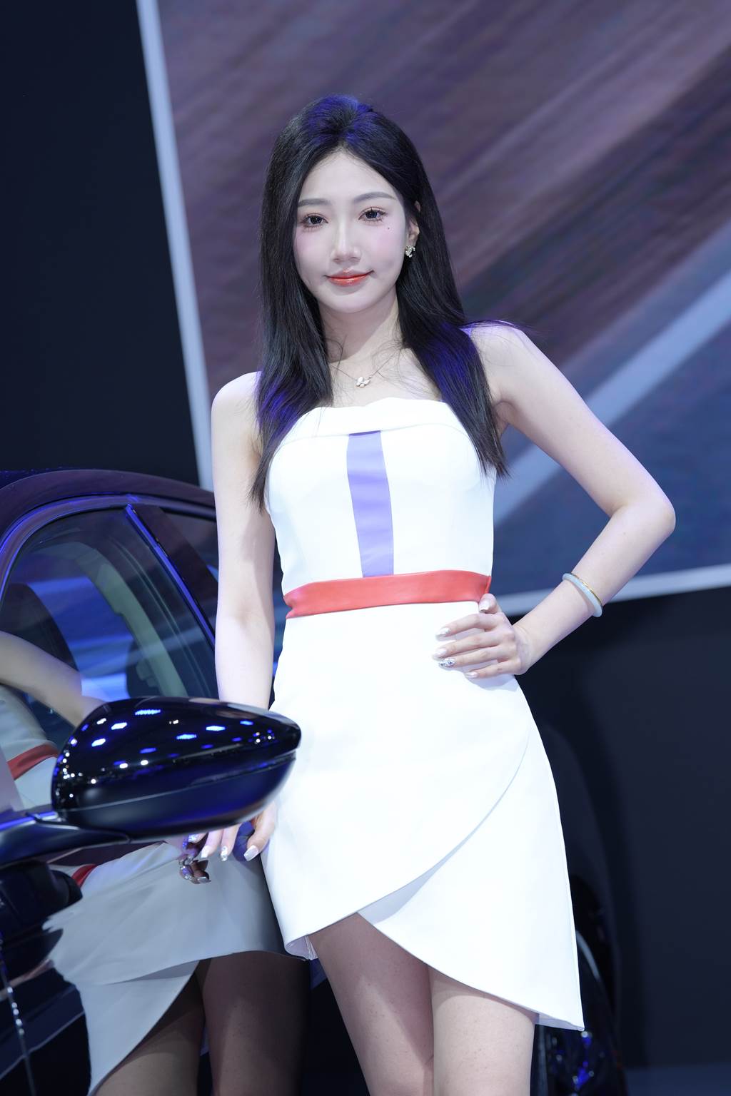 精选街拍作品 NO.6009 魅力白裙高跟[73P/79MB]