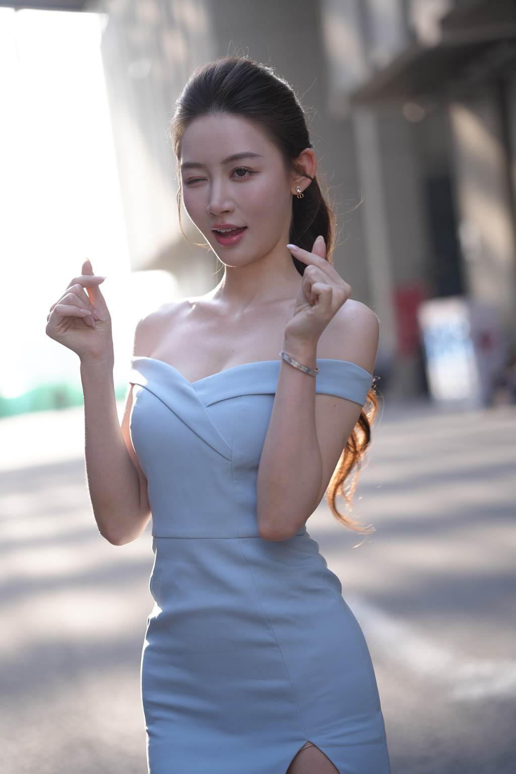 精选街拍作品 NO.5975 魅力女神敏敏[128P/176MB]