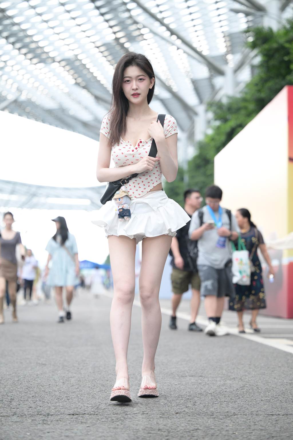 精选街拍作品 NO.5980 夏日绵绵冰[111P/235MB]