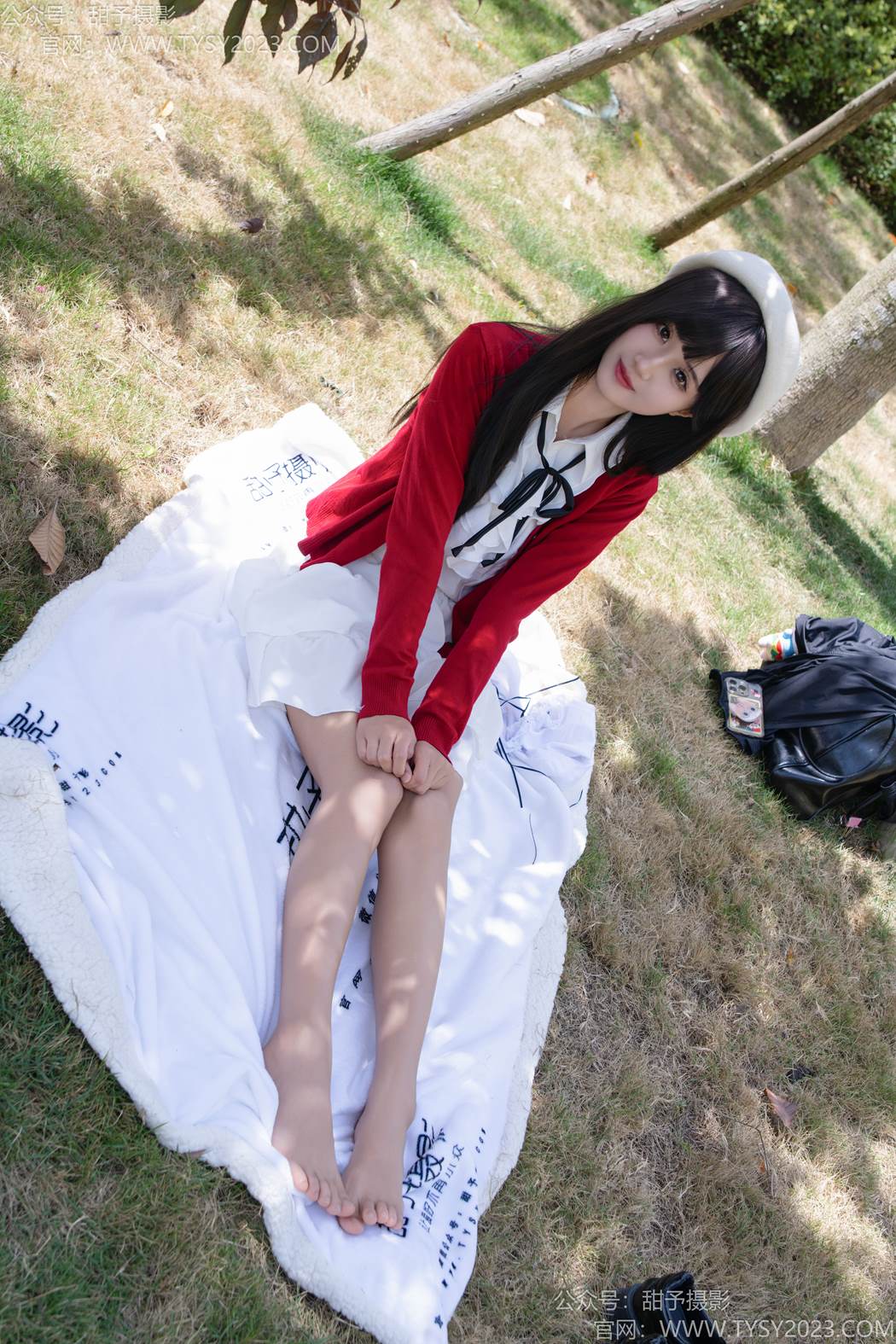 甜予摄影 NO.197 小甜桃-皮鞋、大腿袜、裸足[143P/2V/9.52GB]