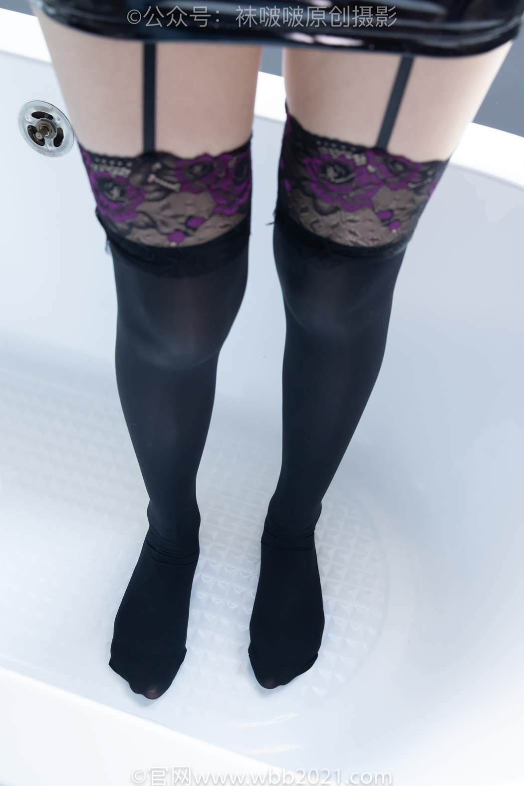 [BoBoSocks袜啵啵]NO.585 小甜豆-高跟鞋、大腿黑丝、踩面包剧情[158P/1V/7.83GB]