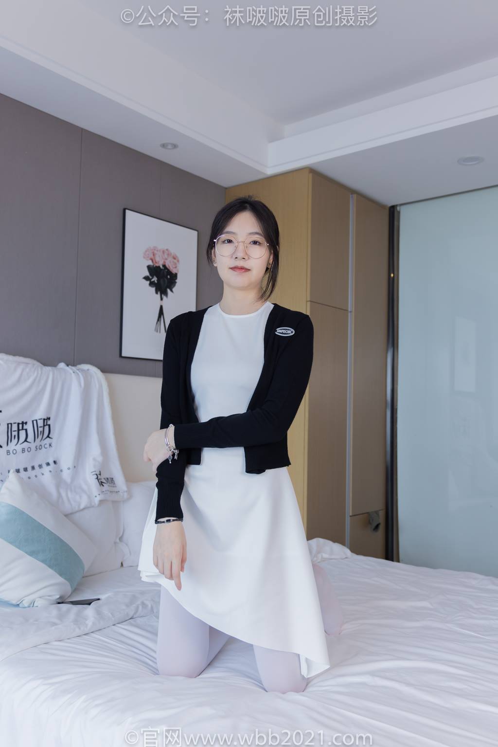 [BoBoSocks袜啵啵]NO.588 小甜豆-两双平底鞋、薄肉丝、厚白丝、裸足[151P/1V/7.42GB]