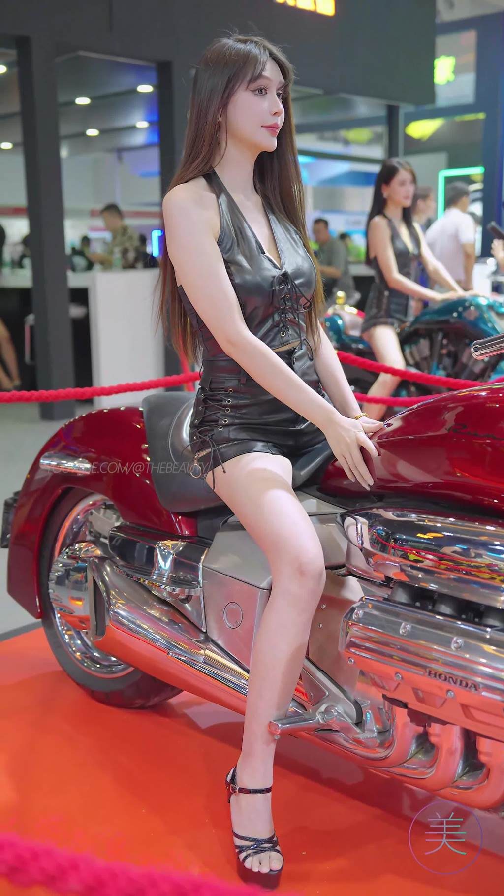 NO.1513 2024 重庆摩博会机车展 Racing Model LOOKBOOK 29[1V/211MB]