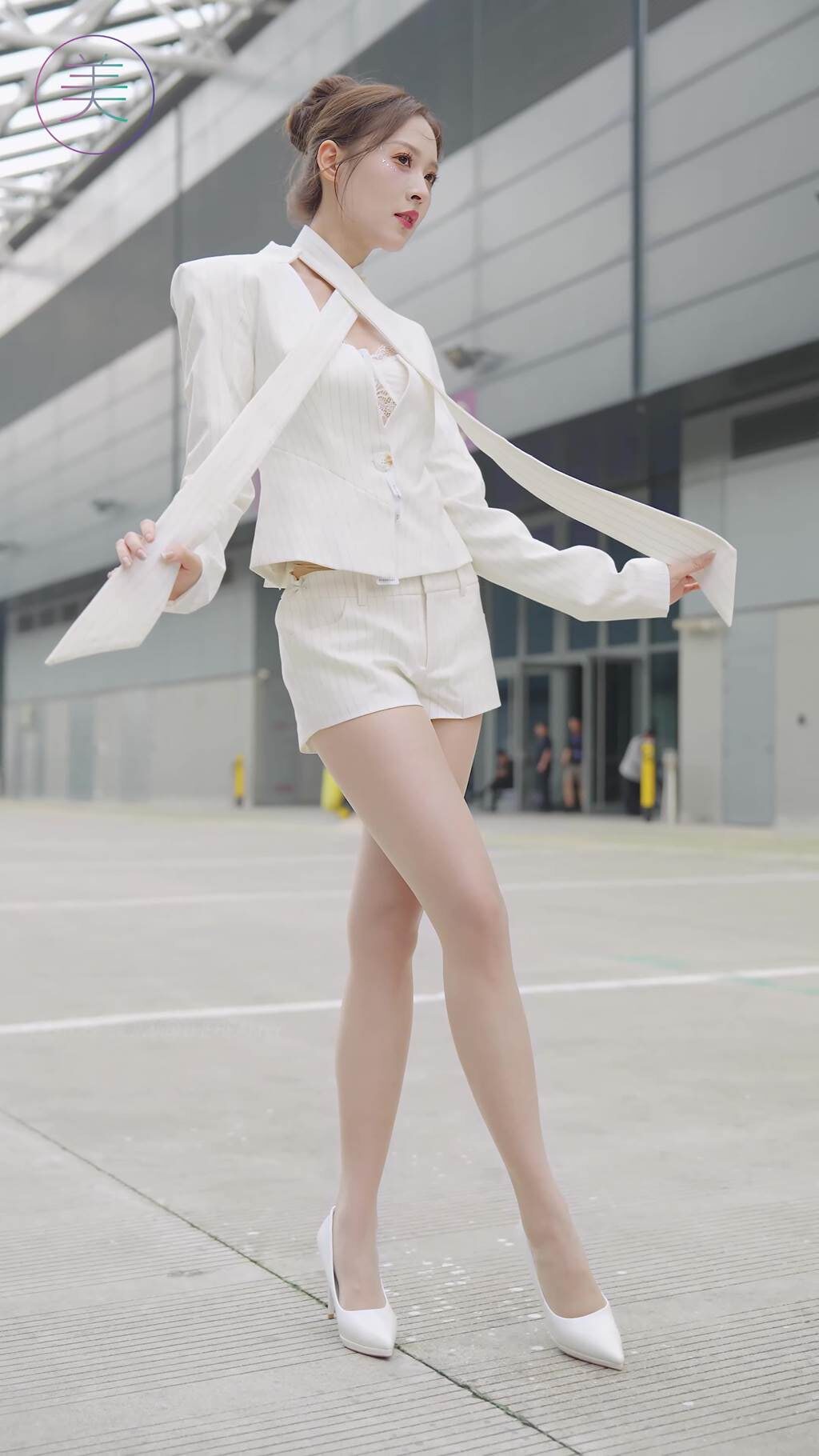 NO.1490 2024 深圳粤港澳大湾区车展 Model 车模随拍 137[1V/428MB]