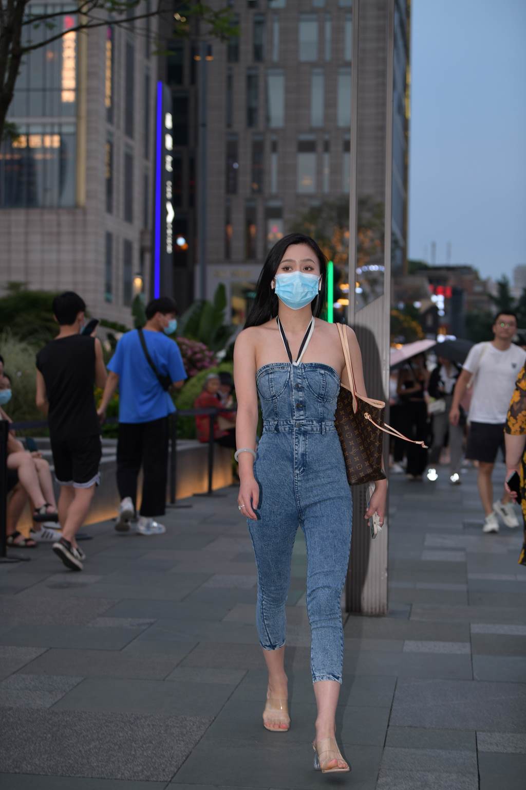 精选街拍作品 NO.6069 活力牛仔装[114P/288MB]