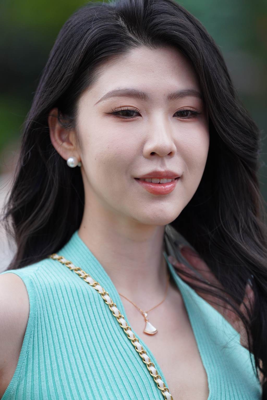 精选街拍作品 NO.6143 绿色针织裙[145P/577MB]