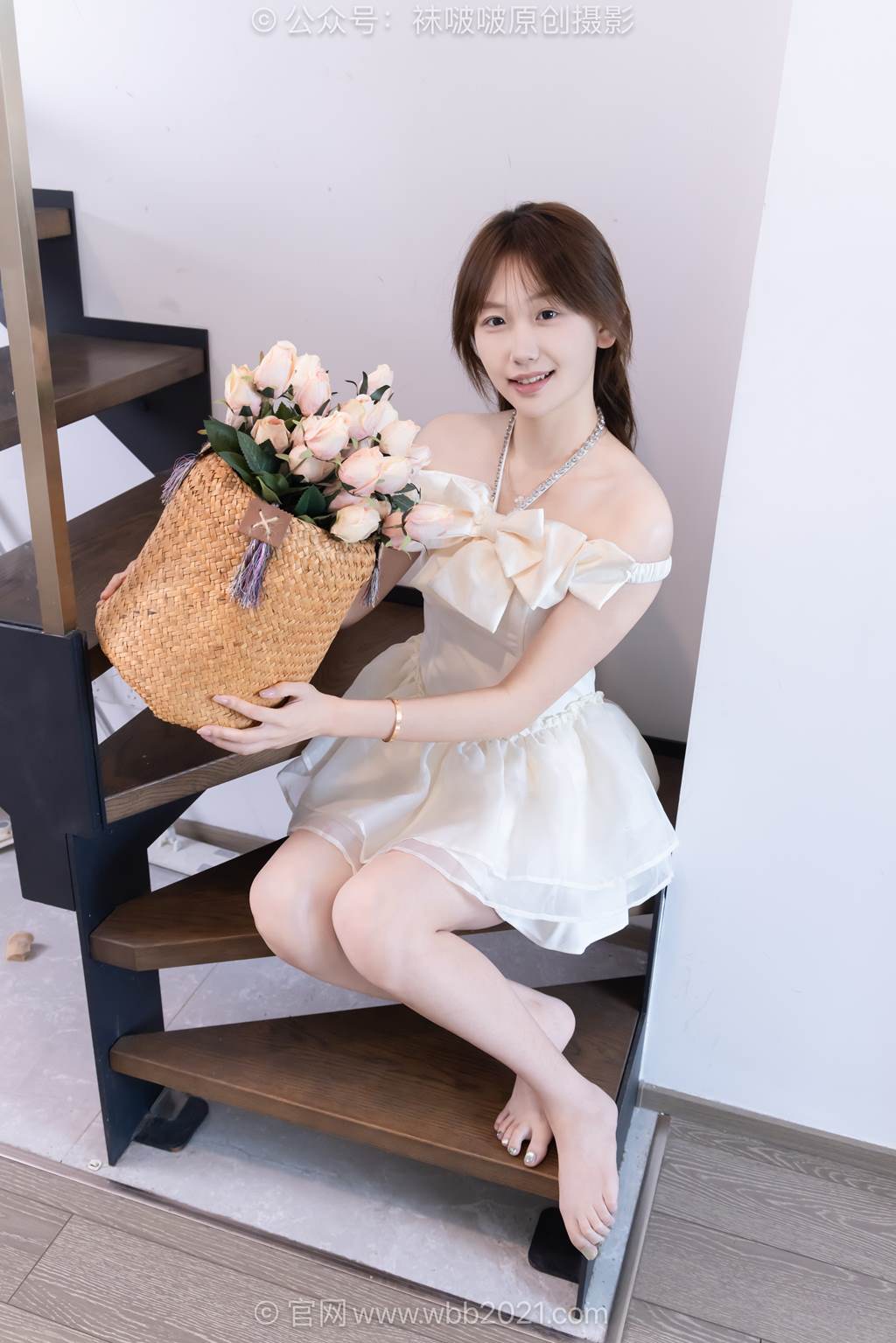 [BoBoSocks袜啵啵]NO.597 香菜-高跟鞋、低跟鞋、薄白丝、薄肉丝、裸足[160P/1V/6.50GB]