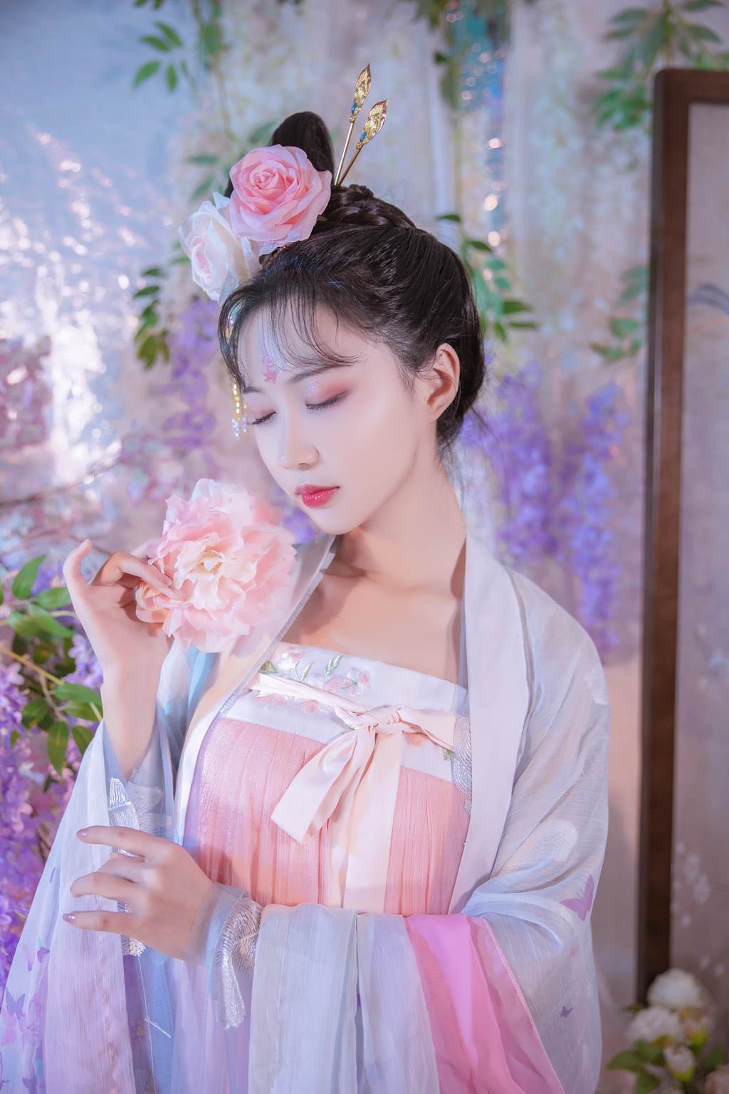 [YITUYU艺图语]2022.11.08 雨霖铃 -绮罗生的小苏苏-[26+1P/392MB]