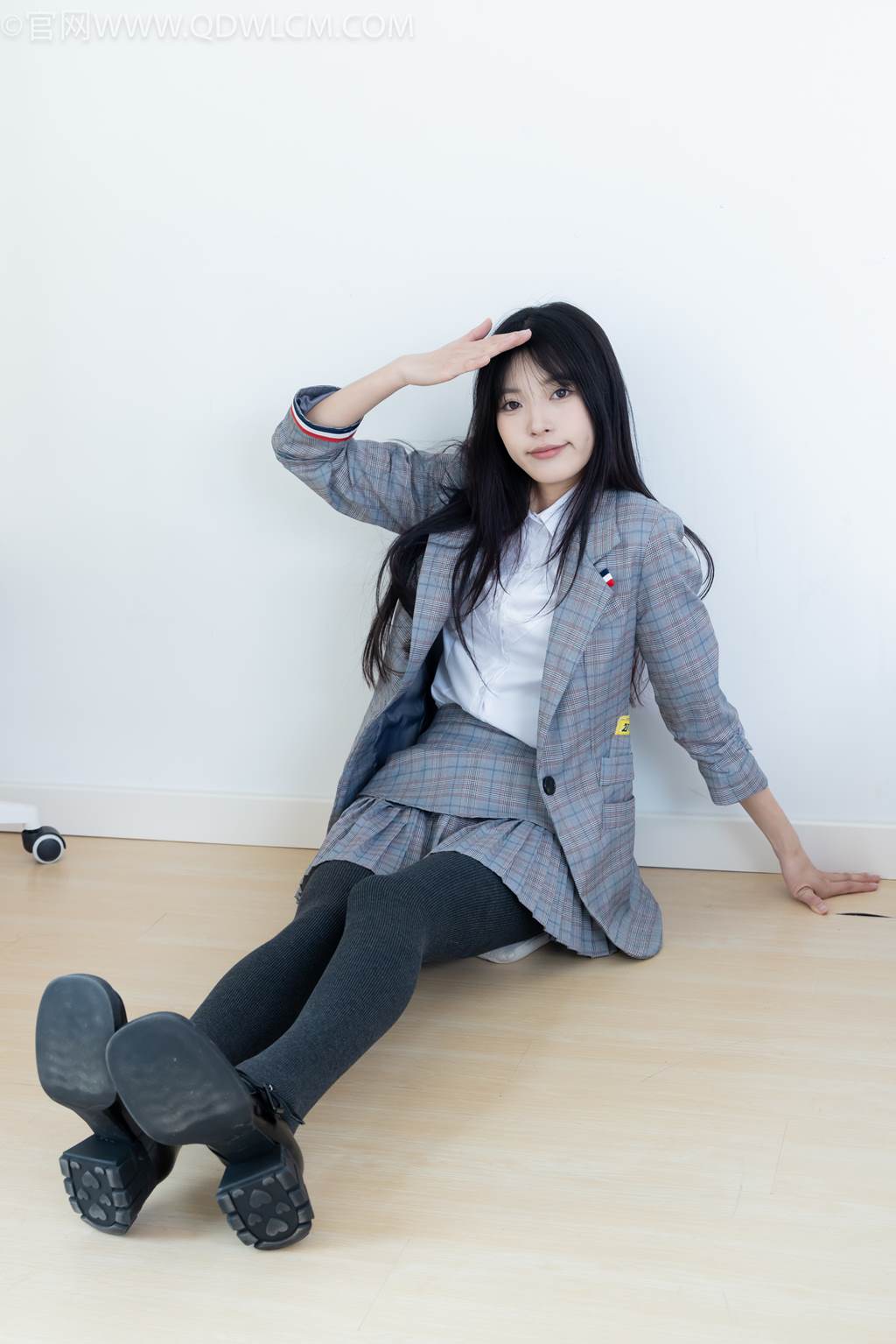 物恋传媒 NO.2479 茯苓-皮鞋、厚灰连裤棉袜[160P/1V/4.55GB]