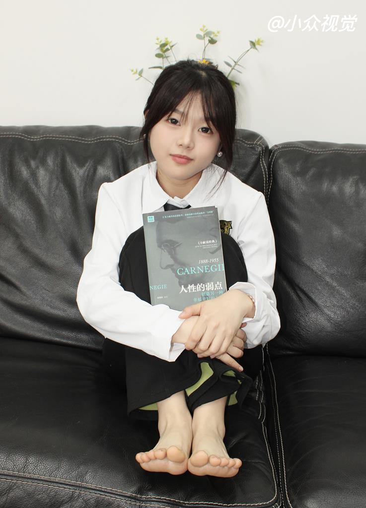 小众视觉 041-小薯条正装与长裙 [94P/933MB]