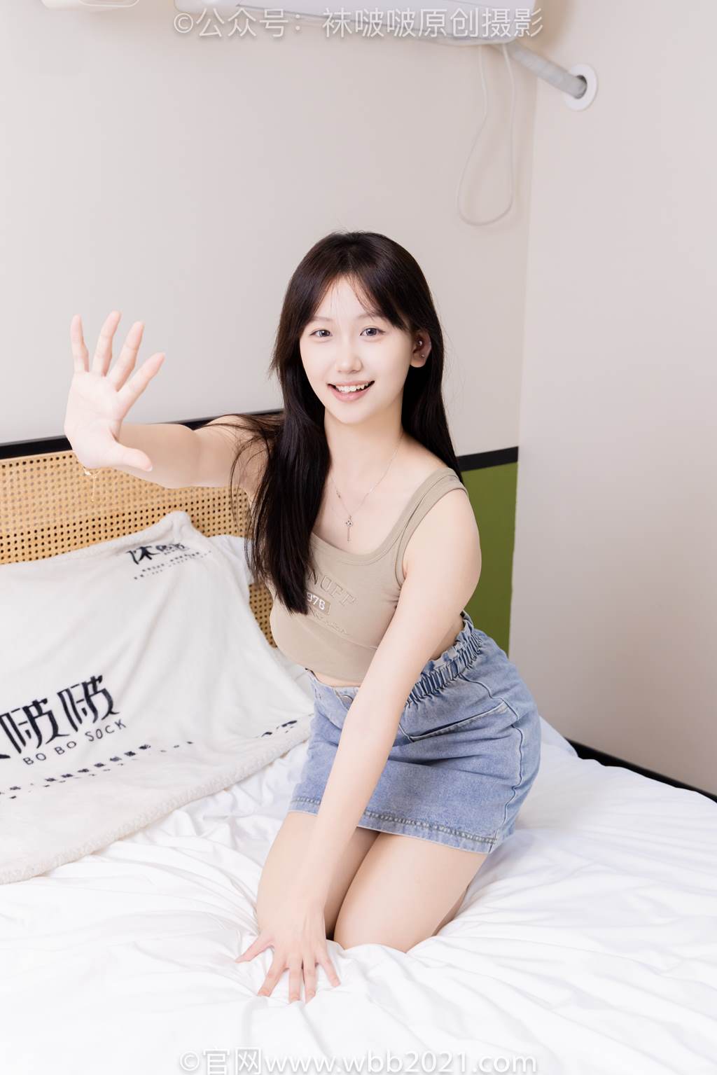 [BoBoSocks袜啵啵]NO.599 香菜-帆布鞋、白棉袜、薄肉丝[141P/1V/7.72GB]