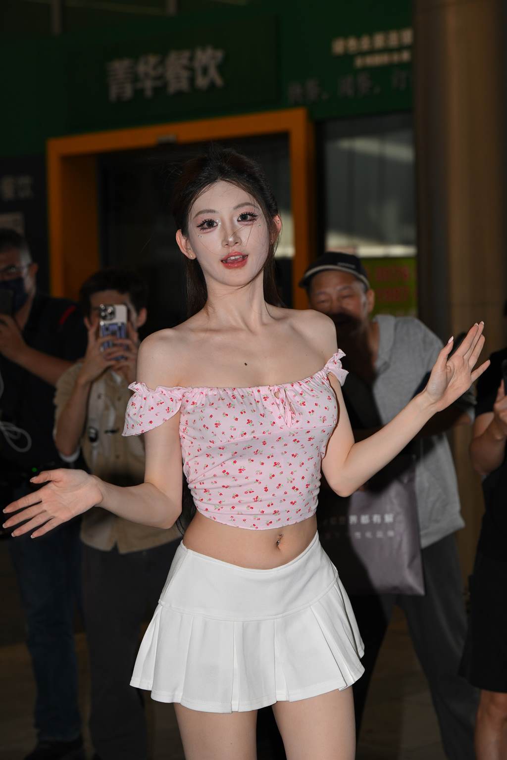 精选街拍作品 NO.6076 青春靓丽百褶裙[92P/224MB]