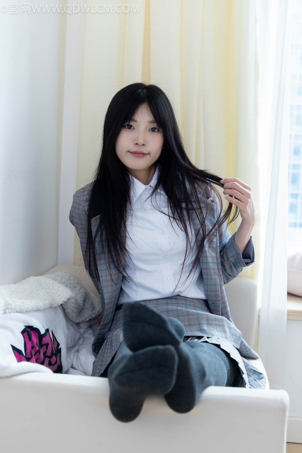 物恋传媒 NO.2479 茯苓-皮鞋、厚灰连裤棉袜[160P/1V/4.55GB]