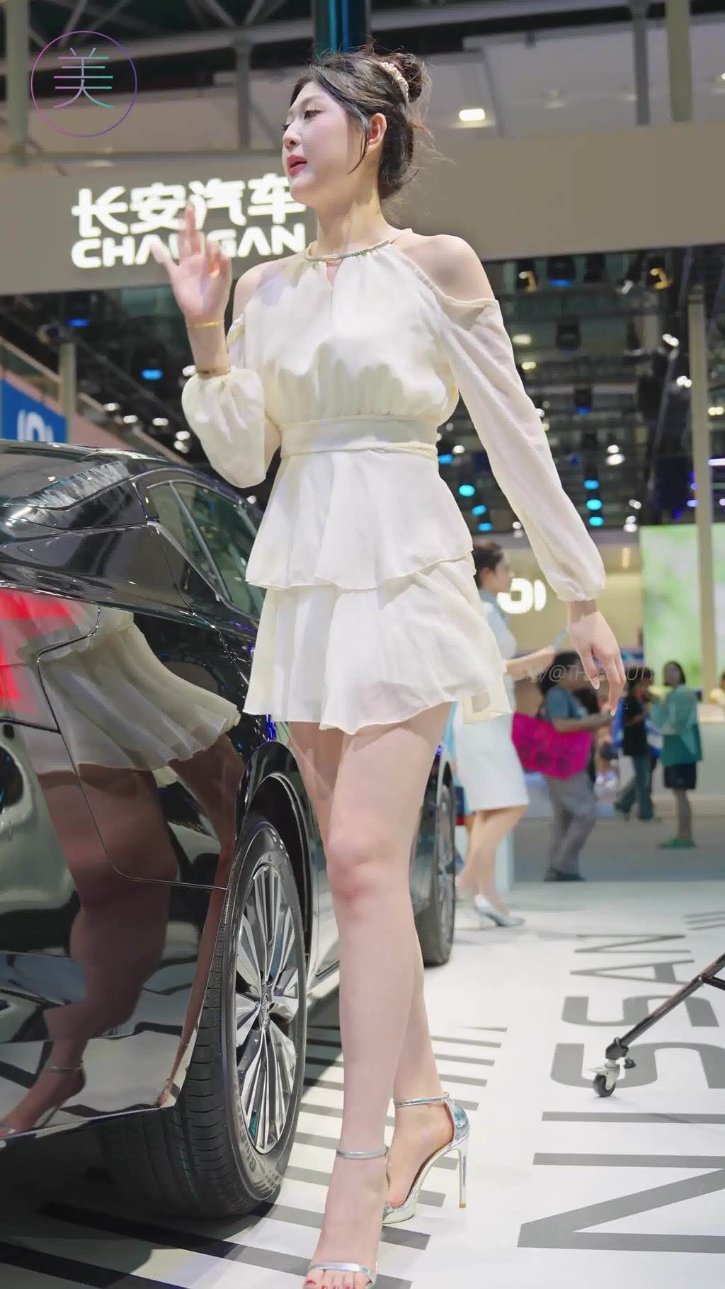 NO.1524 2024 广州车展 网红美女车模 beautyleg LOOKBOOK 05[1V/262MB]