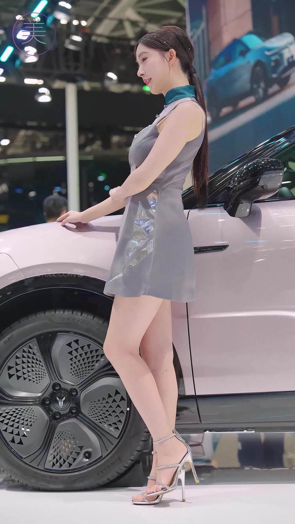 NO.1538 2024 广州车展 网红美女车模 beautyleg LOOKBOOK 19[1V/221MB]