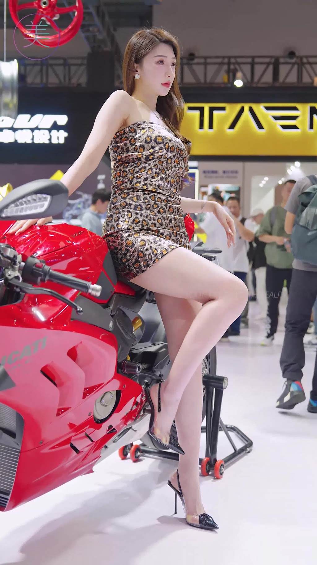 NO.1554 2024 重庆摩博会机车展 Racing Model LOOKBOOK 40[1V/312MB]