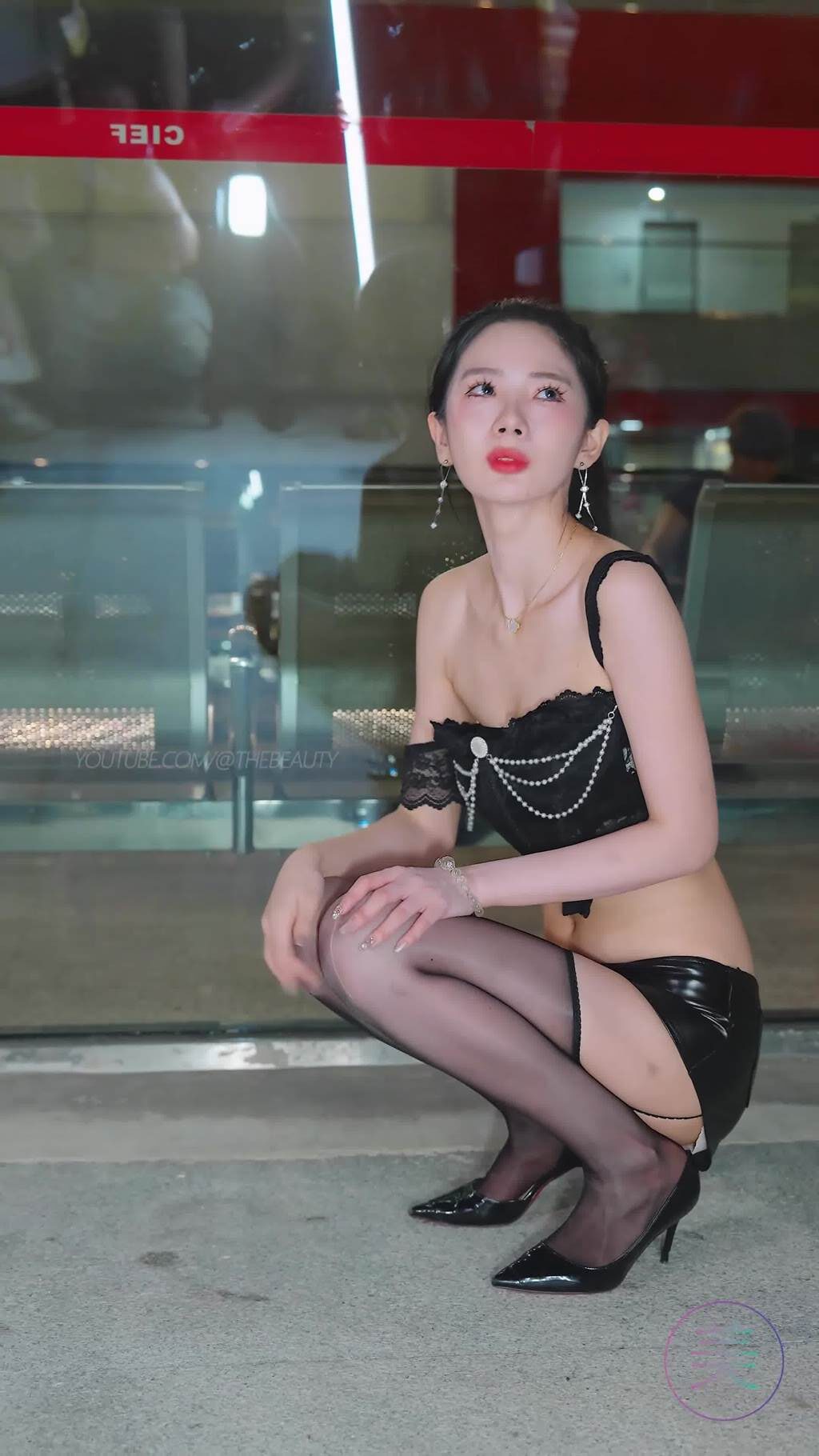 NO.1528 2024 广州车展 网红美女车模 beautyleg LOOKBOOK 09[1V/269MB]