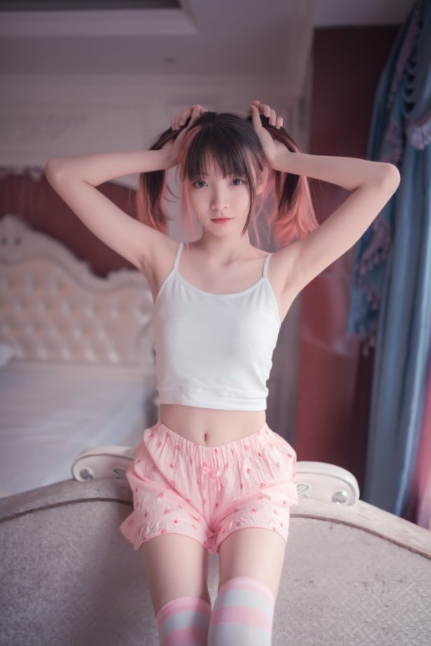 风之领域精品写真@No.025 粉嫩的妹子 [50P/217MB]