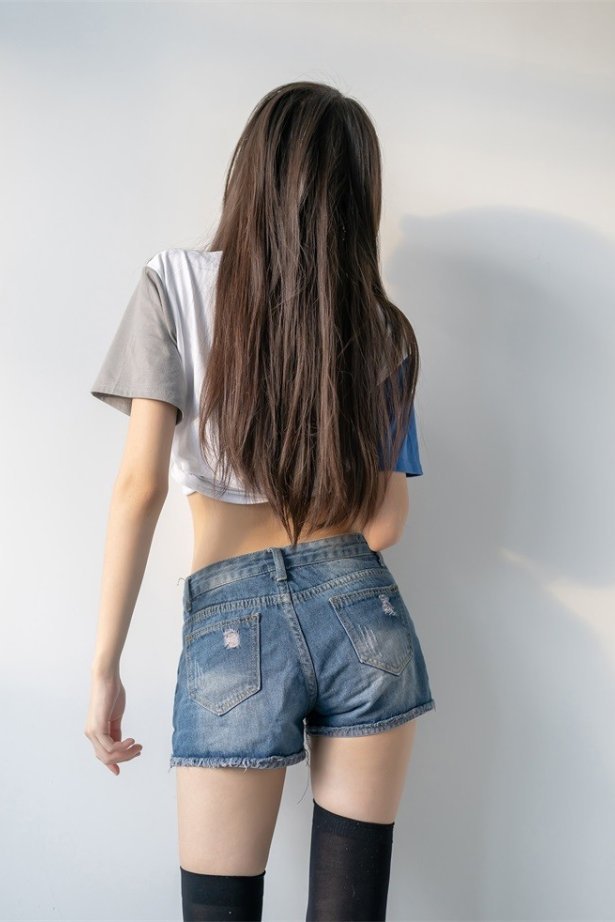 风之领域精品写真@No.121 牛仔短裤与黑丝袜 [47P/135MB]