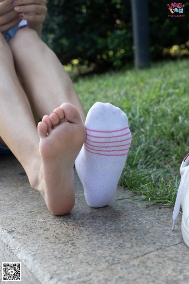 物恋传媒 No.059 牛仔背带裤的小纯真 [135P/1V/1.01GB]