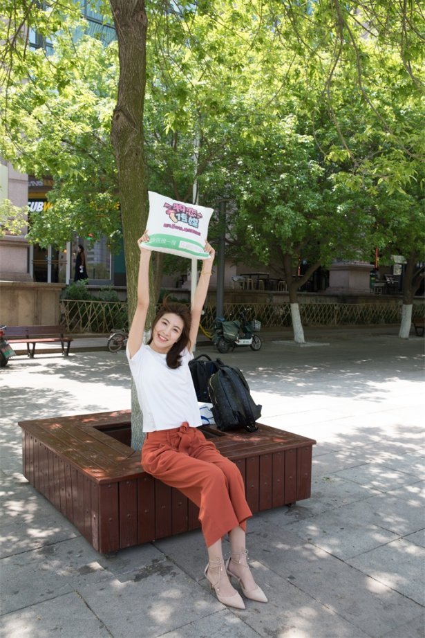 物恋传媒 No.150 柠檬-听，风里都是爱你的声音 [196P/1V/4.58G]