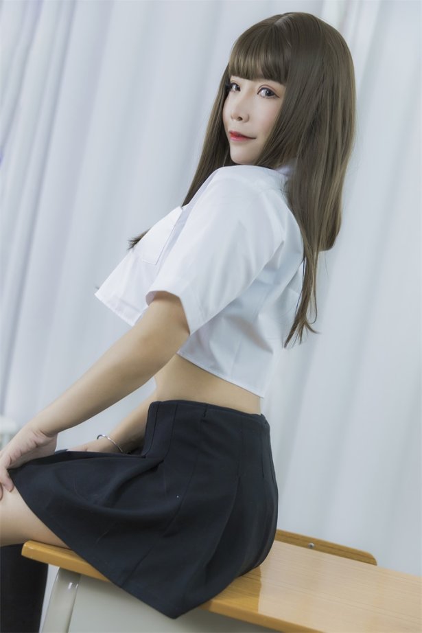 微博红人Coser@抱走莫子aa – 等你下课 [42P/435MB]