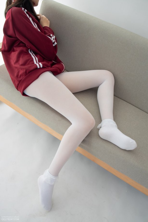 森萝财团写真 JKFUN-百元系列2-3《白丝套蕾丝花边短袜》匿名 [40P/1V/2.88G]