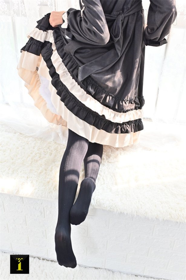 [IESS异思趣向] 普惠集 140-厚袜子 [85P/120MB]