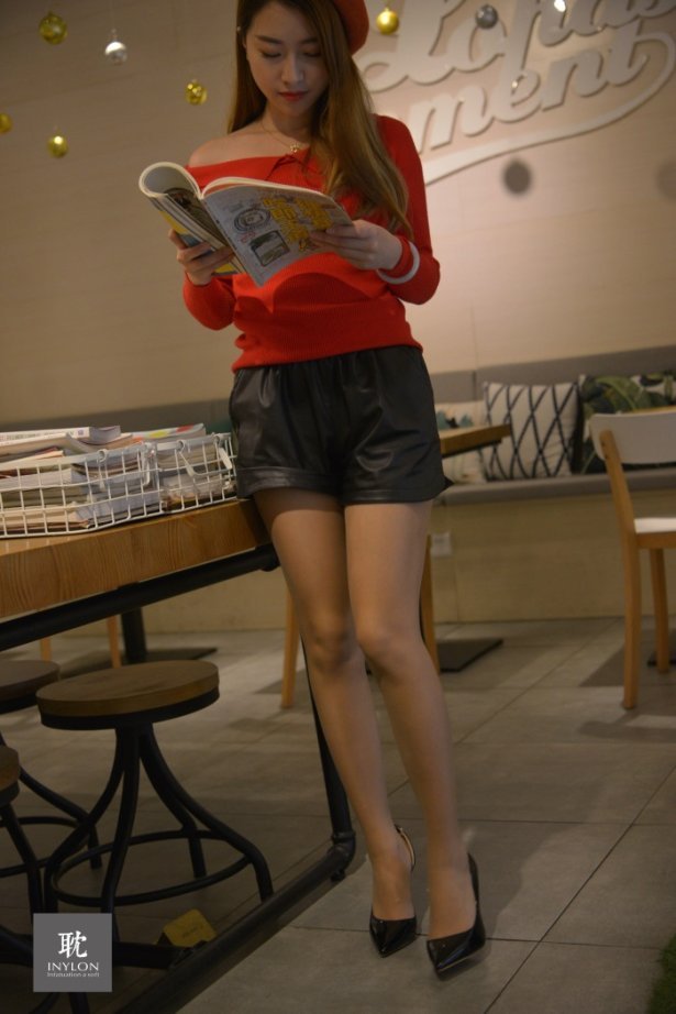 [IESS异思趣向] 普惠集193 – 小婕的古典丝美 3 [60P/84MB]