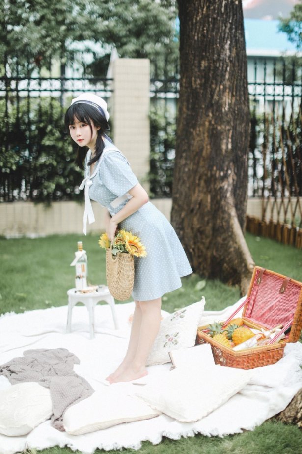 蜜桃少女是依酱呀 - 欧风 [30P/165MB]