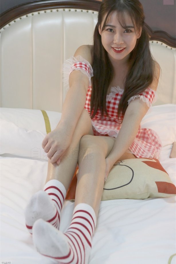 [SiHua思话] SH048 苏居羽小姐姐换袜子 苏羽 [92P/2V/1.42G]