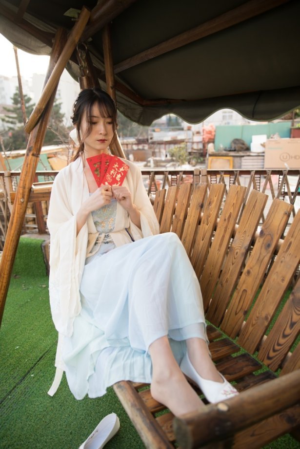 物恋传媒 No.300 猫耳-给您拜年啦 [110P/1V/2.58G]