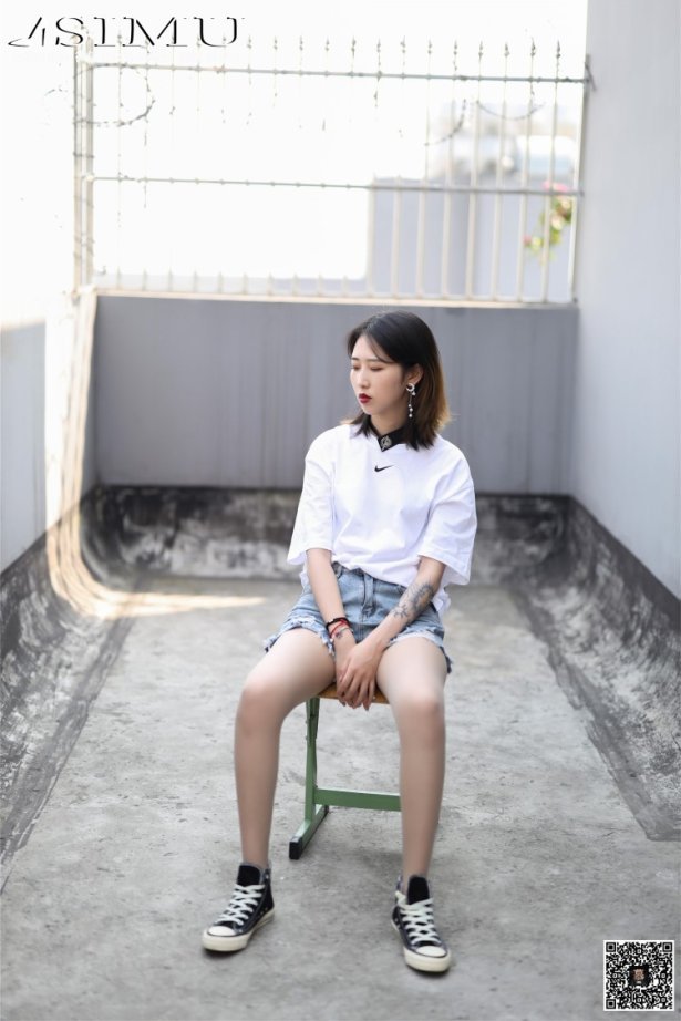 丝慕写真 SM250 天天一元 新模《纹身酷girl》[71P/176MB]