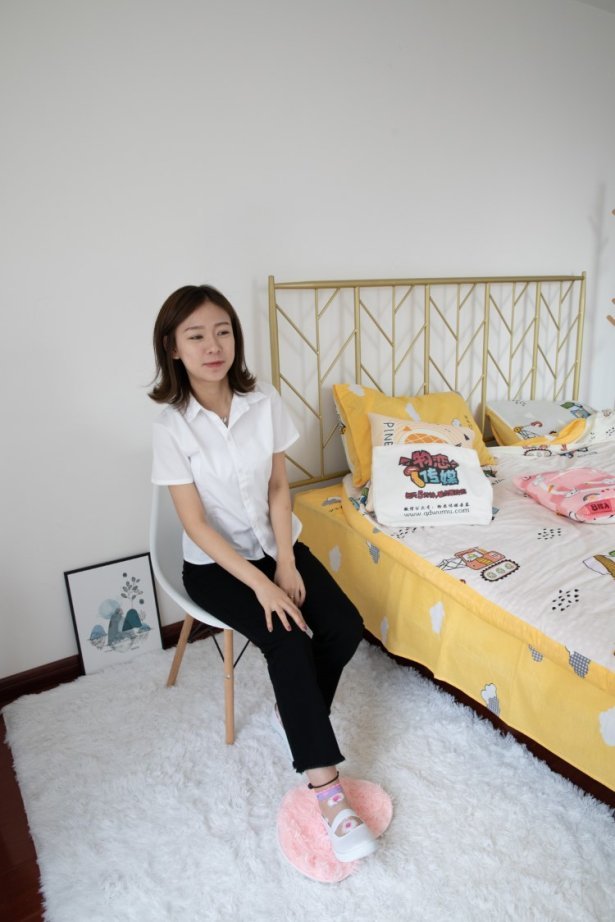 物恋传媒 No.423 婷婷-风里的小雏菊 [141P/1V/3.86GB]