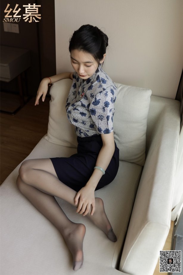 丝慕写真 SM363 天天一元 可儿《面试灰丝空乘》[65P/111MB]