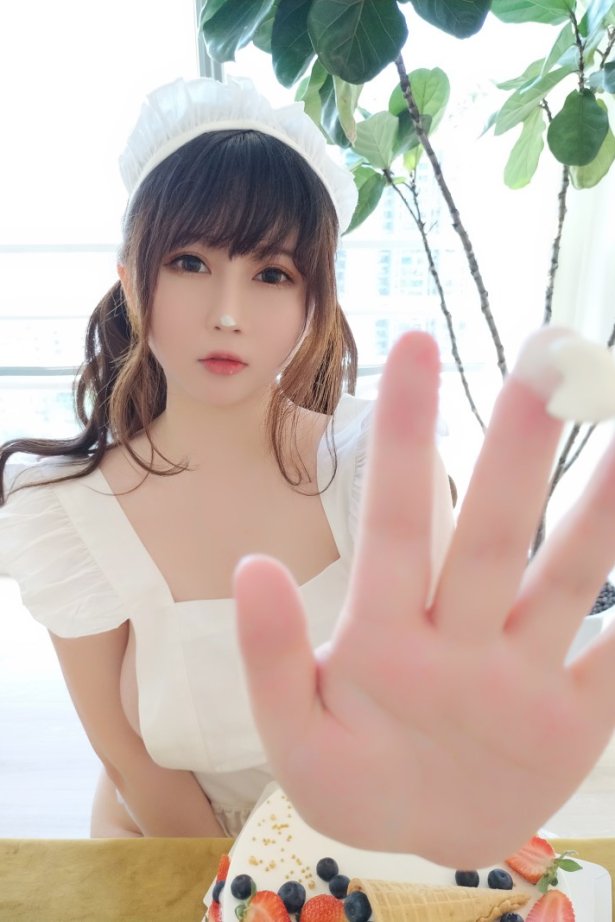 蜜桃少女是依酱呀@小厨娘 [40P/88MB]