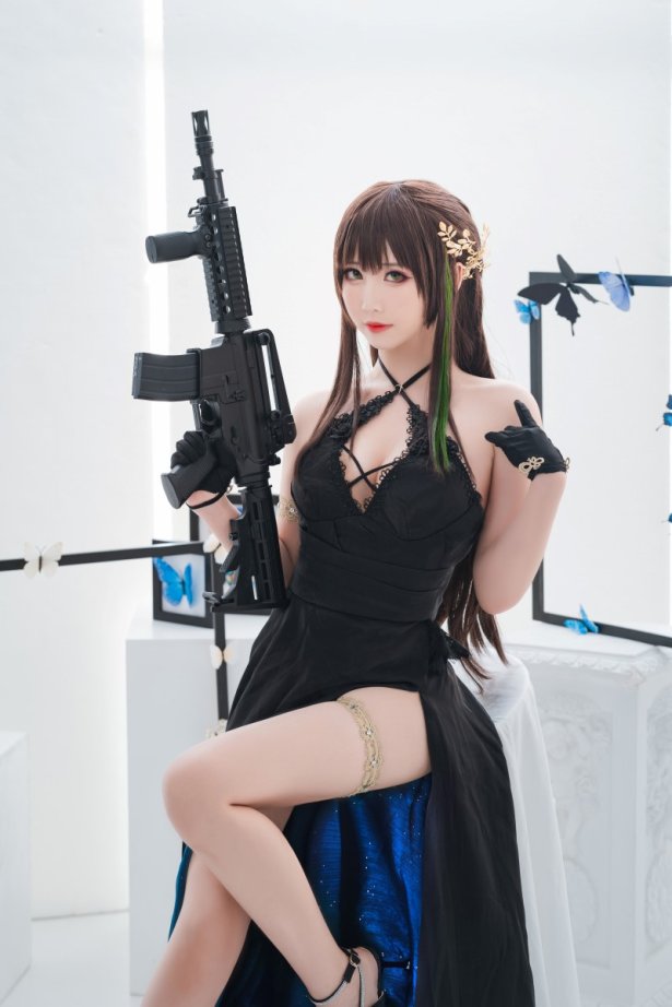 网红Coser@面饼仙儿 –  M4A1 [21P/155MB]