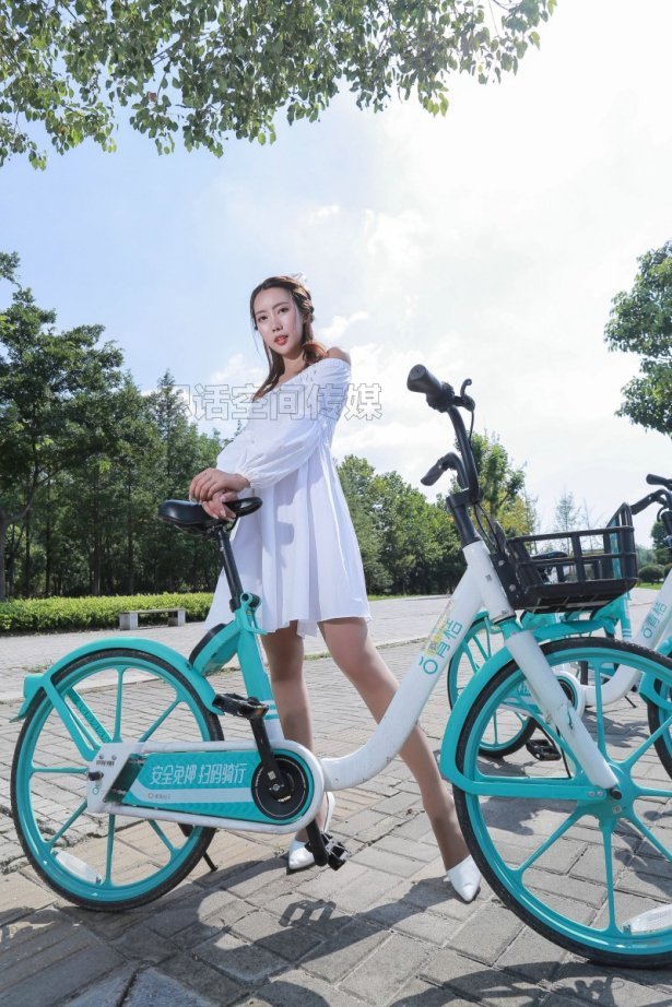 [SiHua思话]SH182 苏小柔 地铁站的小柔 [49P/137MB]