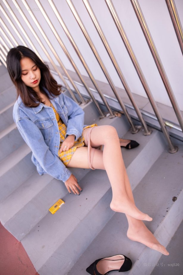 [LSS山茶摄影]NO.261 丝袜穿搭104 [70P/66MB]