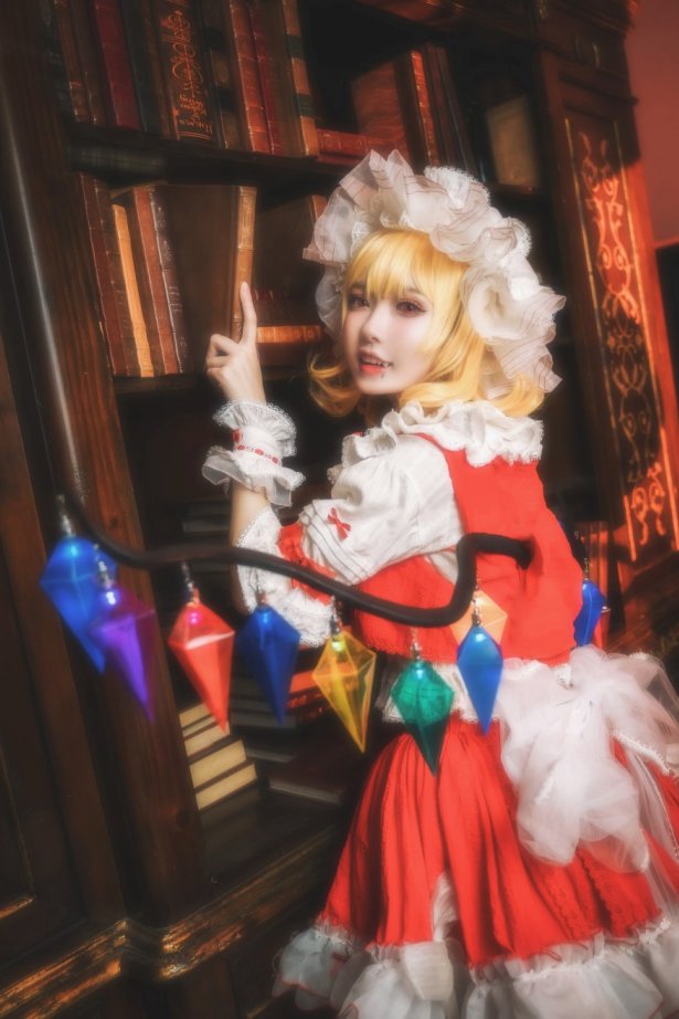 阿包也是兔娘 - 芙兰朵露 [14P/299MB]