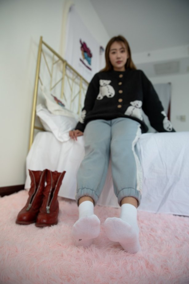 物恋传媒 NO.689 小鹿-快意人生[142P/1V/3.86G]